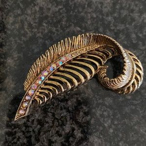 Talbots feather brooch